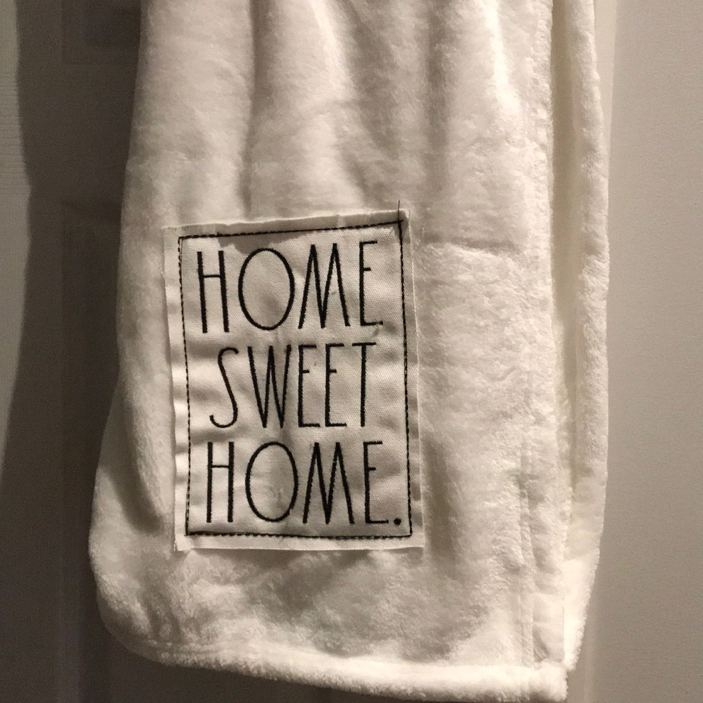 Rae Dunn - HOME SWEET HOME - throw
